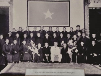 chủ tịch Hồ Chí Minh lãnh đạo xây dựng CNXH ở miền Bắc (1954-1964).